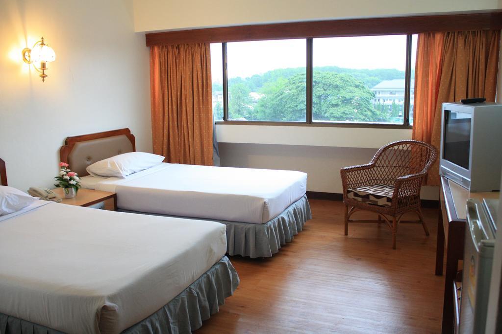 Thumrin Hotel Trang Camera foto